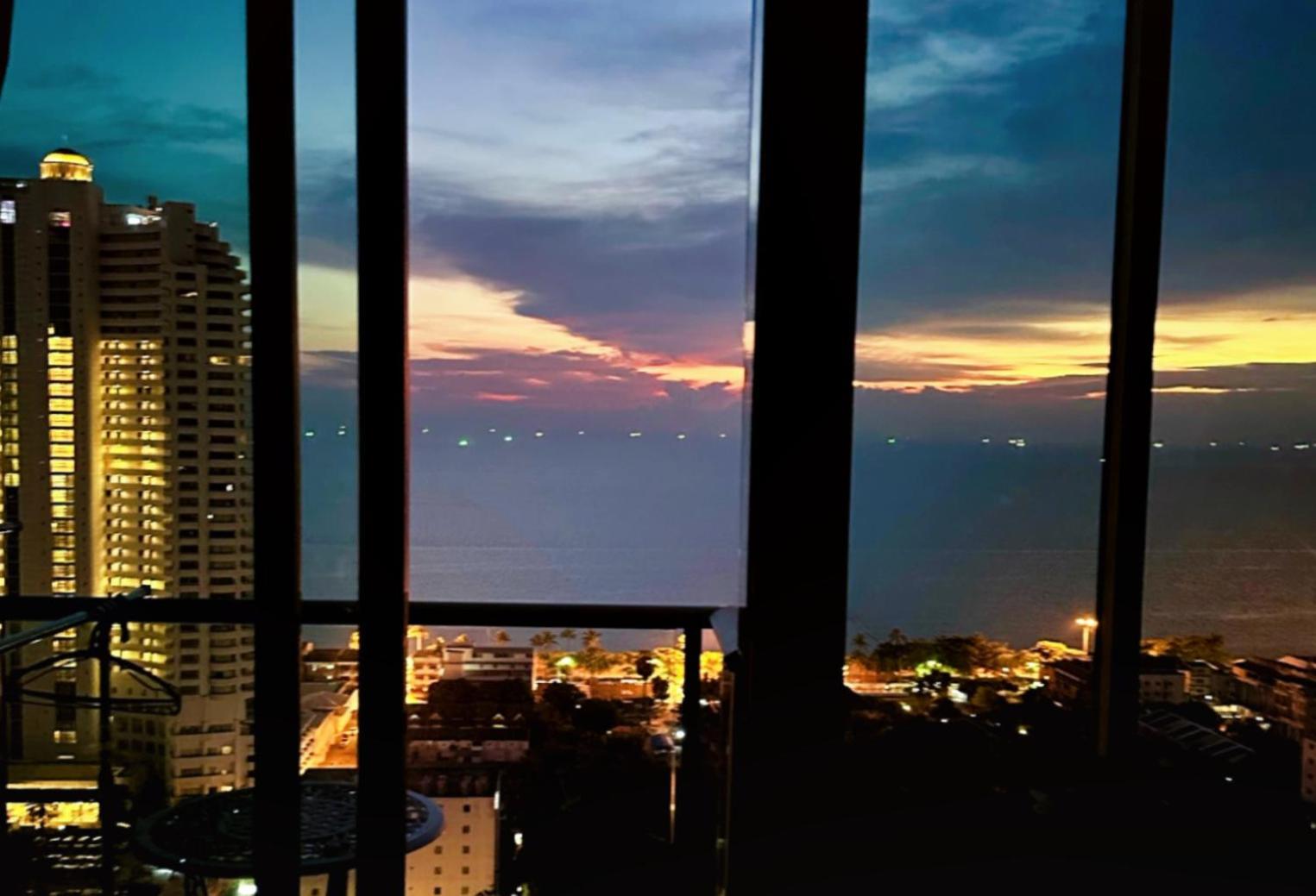 芭提雅高层海景奢华公寓the Riviera Jomtien生香家直达海滩2704 Экстерьер фото