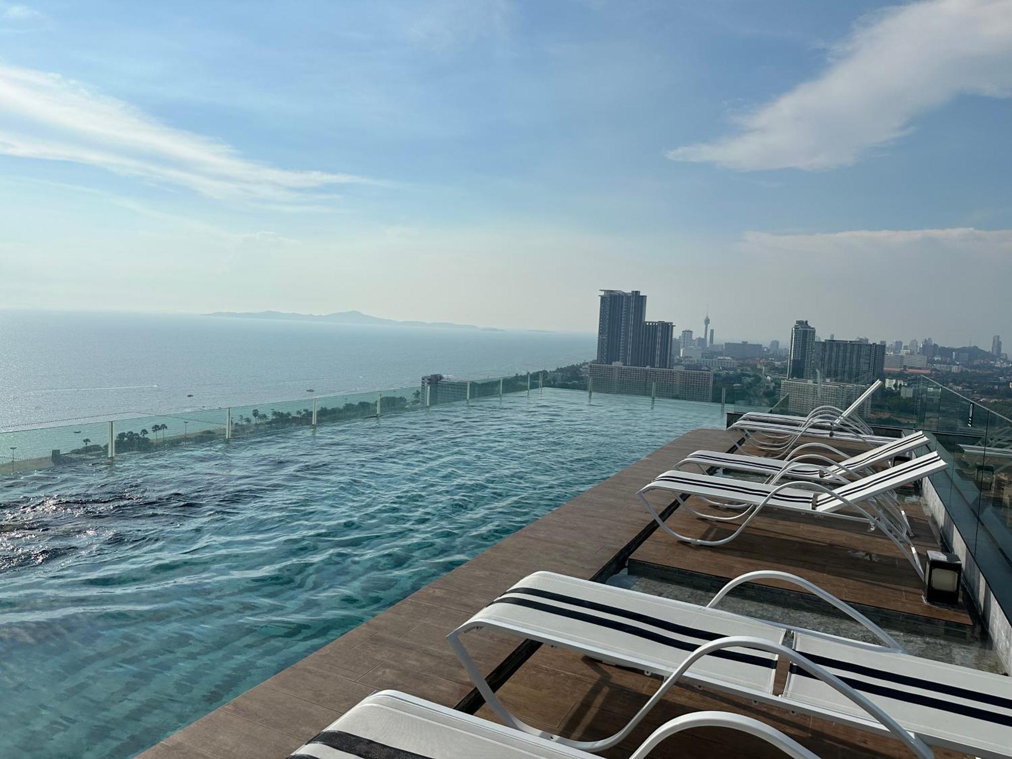 芭提雅高层海景奢华公寓the Riviera Jomtien生香家直达海滩2704 Экстерьер фото