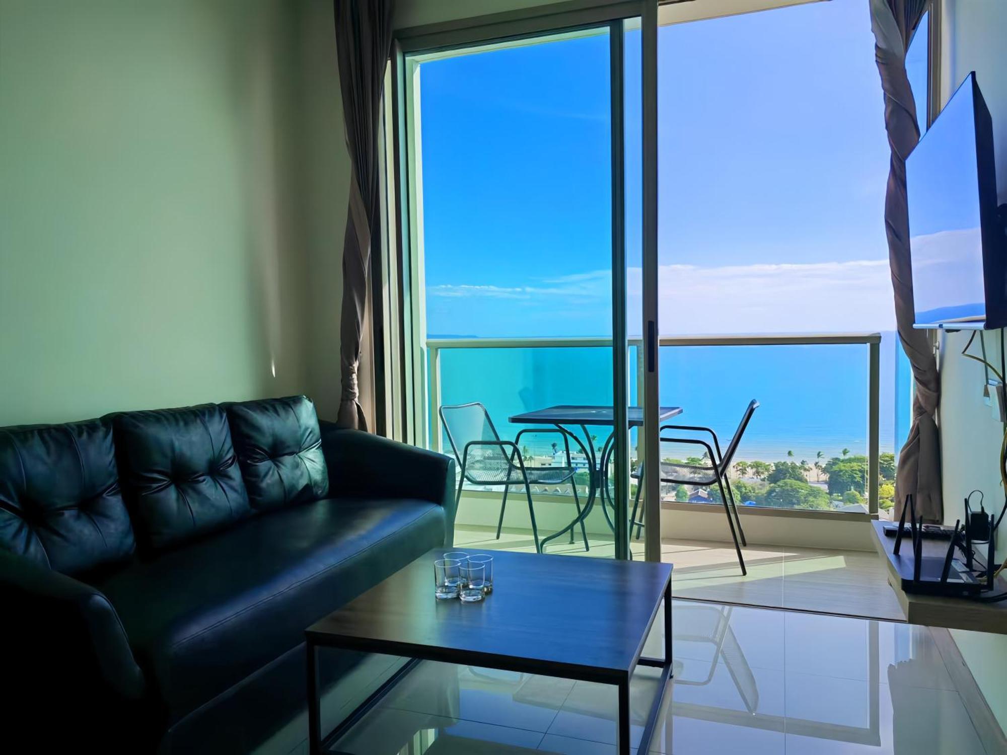 芭提雅高层海景奢华公寓the Riviera Jomtien生香家直达海滩2704 Экстерьер фото